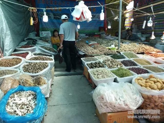 喜歡云南旅游的朋友，你去過(guò)地方的集市節(jié)嗎？