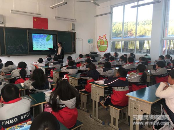 【黨的十九大精神進(jìn)軍營(yíng)】致敬軍屬！一段情、一封信詮釋熾熱擁軍情懷