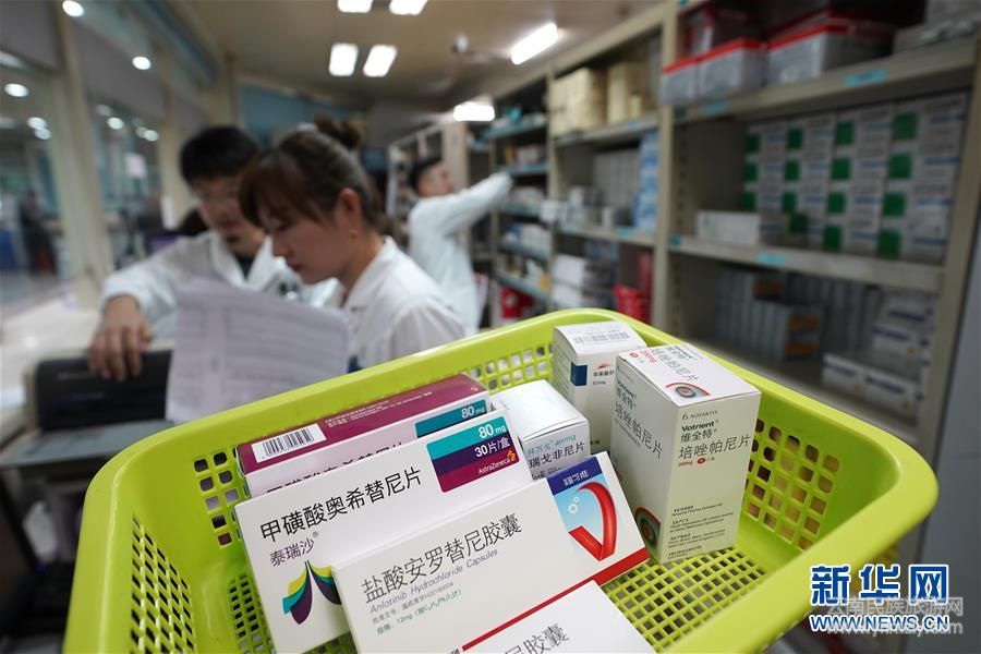 (新華全媒頭條·兩會特別報道·圖文互動)(7)為全面建成小康社會收官打下決定性基礎(chǔ)——從全國兩會看中國改革發(fā)展新圖景